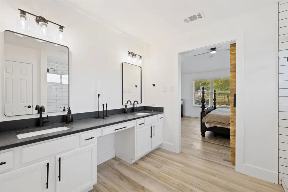 213 Beauchamp Road Dripping Springs, TX 78620