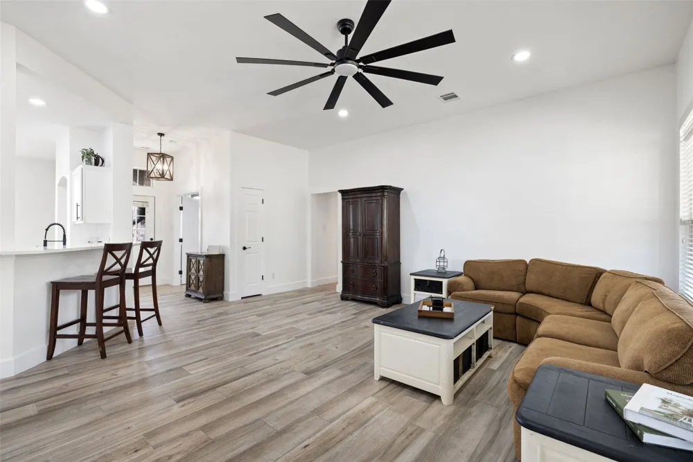 213 Beauchamp Road Dripping Springs, TX 78620