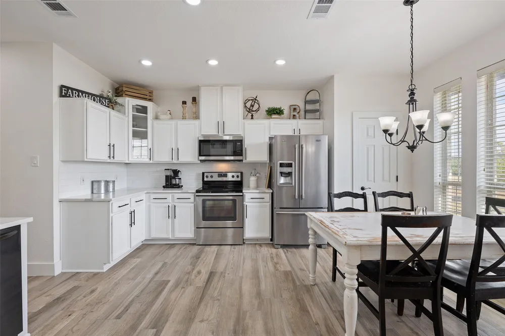 213 Beauchamp Road Dripping Springs, TX 78620