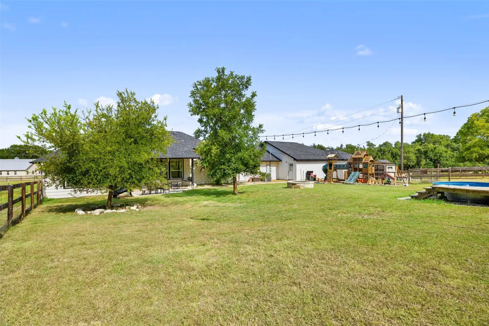 213 Beauchamp Road Dripping Springs, TX 78620