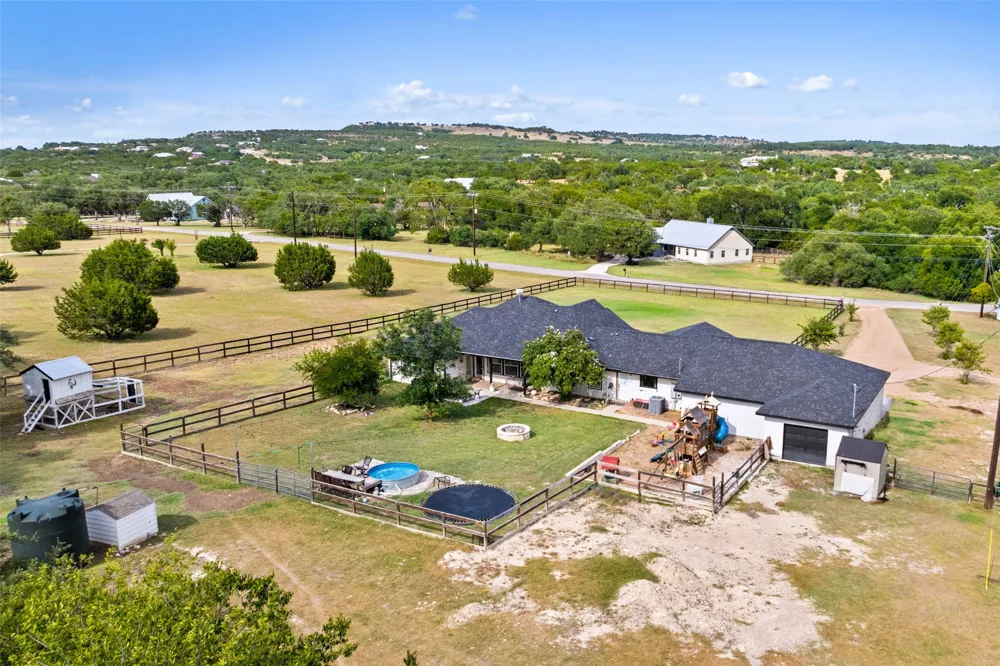 213 Beauchamp Road Dripping Springs, TX 78620