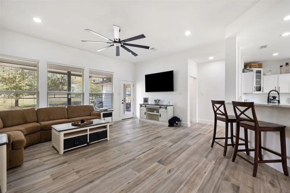 213 Beauchamp Road Dripping Springs, TX 78620