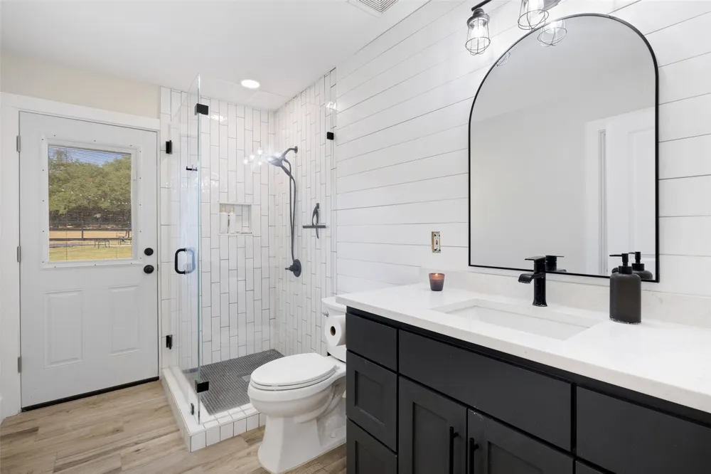 213 Beauchamp Road Dripping Springs, TX 78620