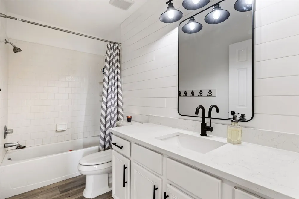 213 Beauchamp Road Dripping Springs, TX 78620