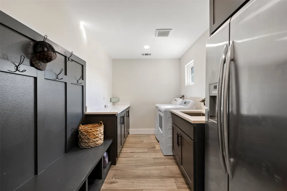 213 Beauchamp Road Dripping Springs, TX 78620