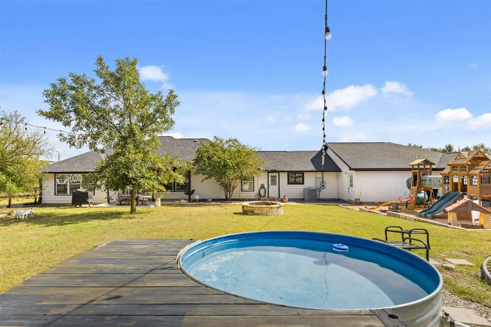 213 Beauchamp Road Dripping Springs, TX 78620