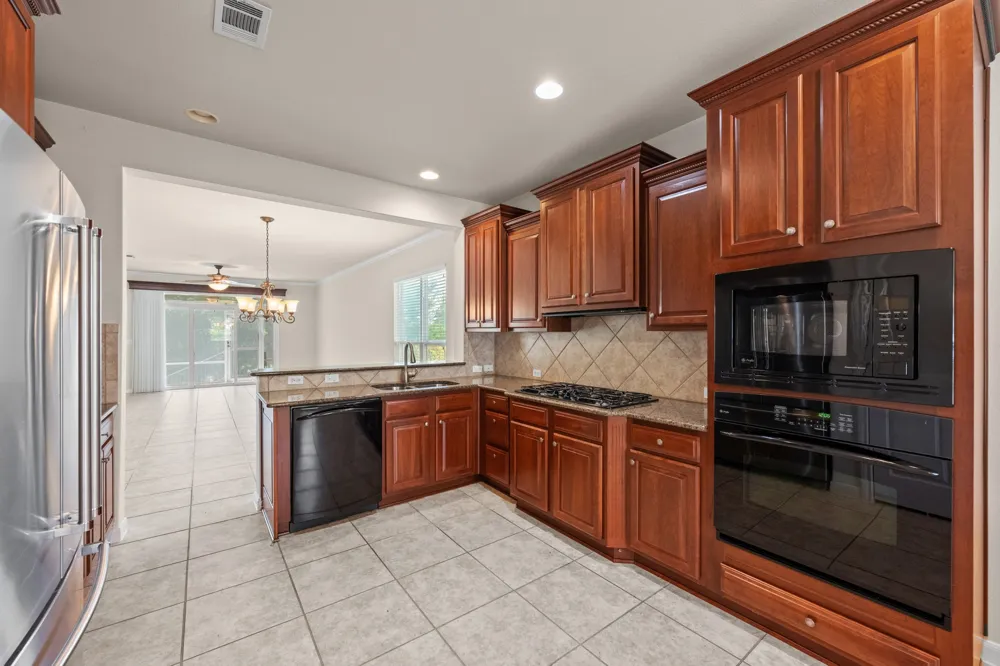 213 Fieldstone Drive Georgetown, TX 78633