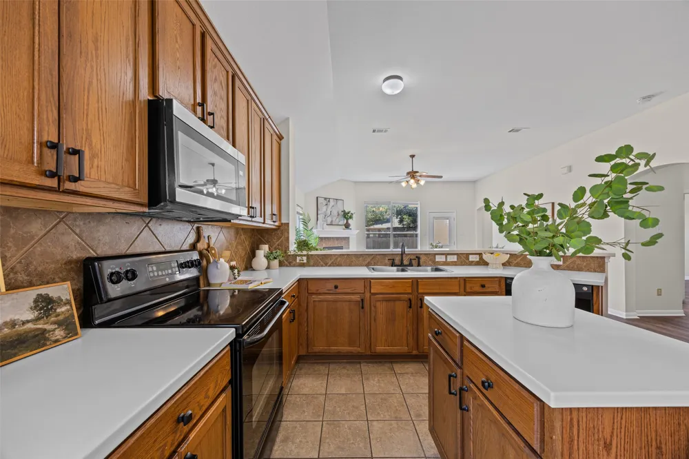 3701 Pine Needle Circle Round Rock, TX 78681