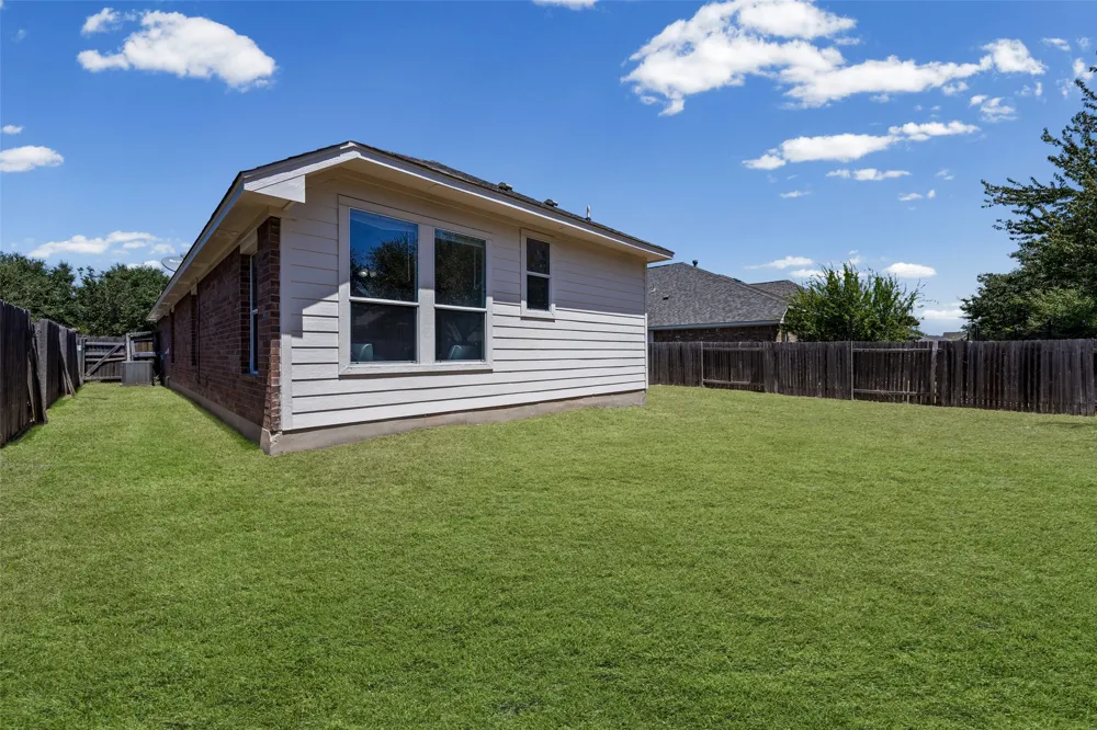 3701 Pine Needle Circle Round Rock, TX 78681