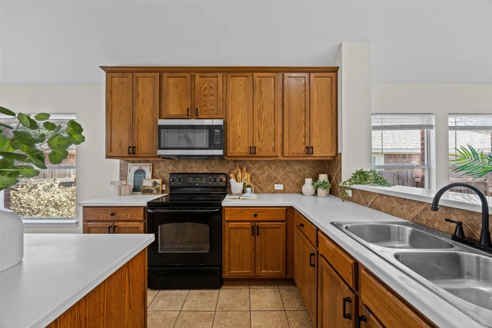 3701 Pine Needle Circle Round Rock, TX 78681