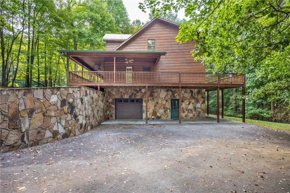 7 Lakeview Circle Ellijay, GA 30536