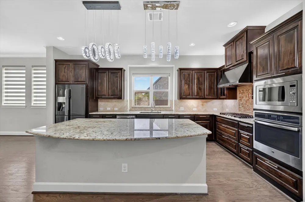 7840 Renderbrook Bend Irving, TX 75063