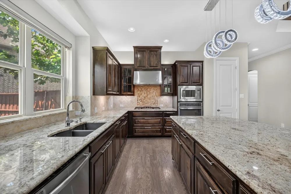 7840 Renderbrook Bend Irving, TX 75063