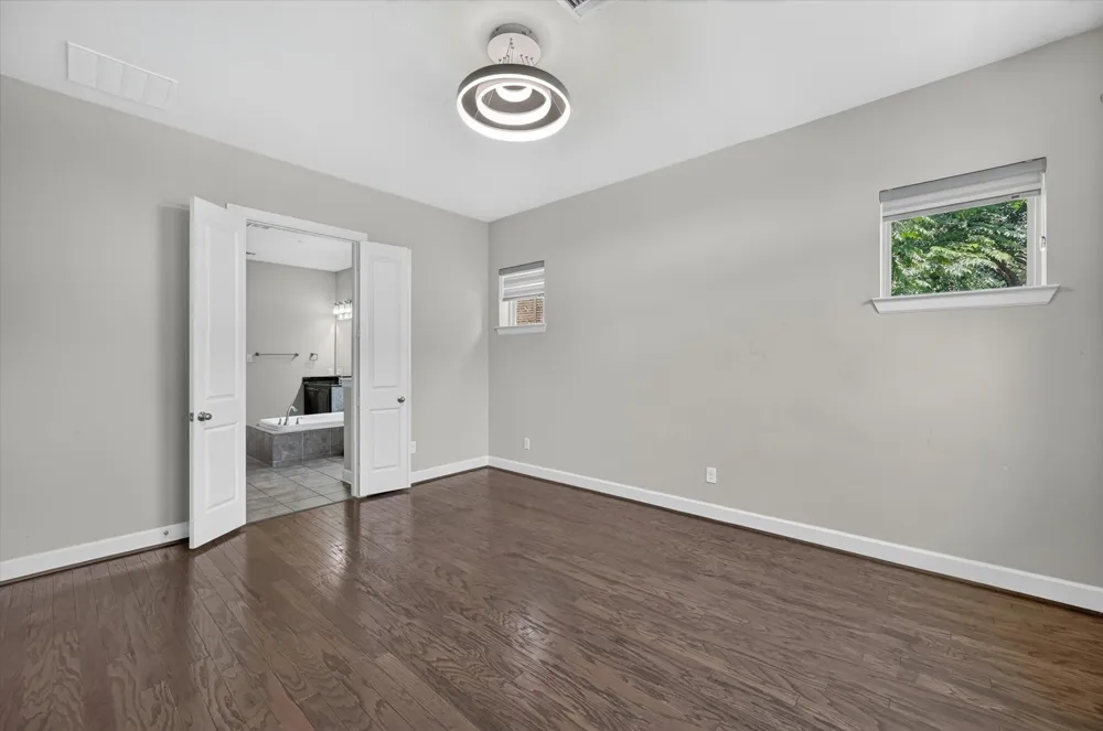 7840 Renderbrook Bend Irving, TX 75063