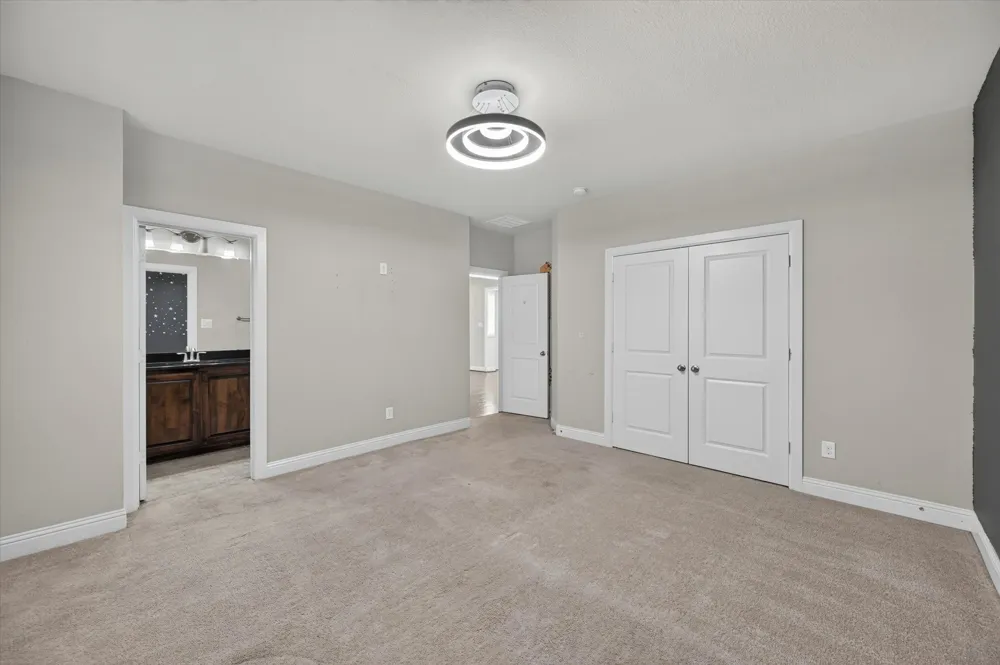 7840 Renderbrook Bend Irving, TX 75063