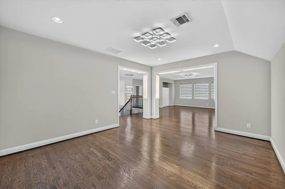 7840 Renderbrook Bend Irving, TX 75063