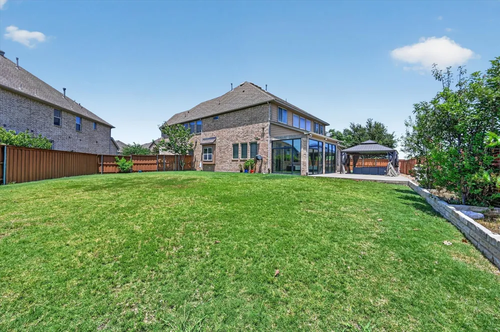 7840 Renderbrook Bend Irving, TX 75063