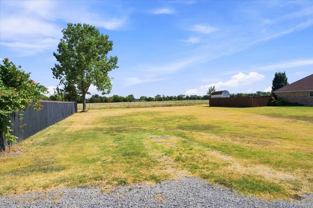104 Butler Street Savoy, TX 75479