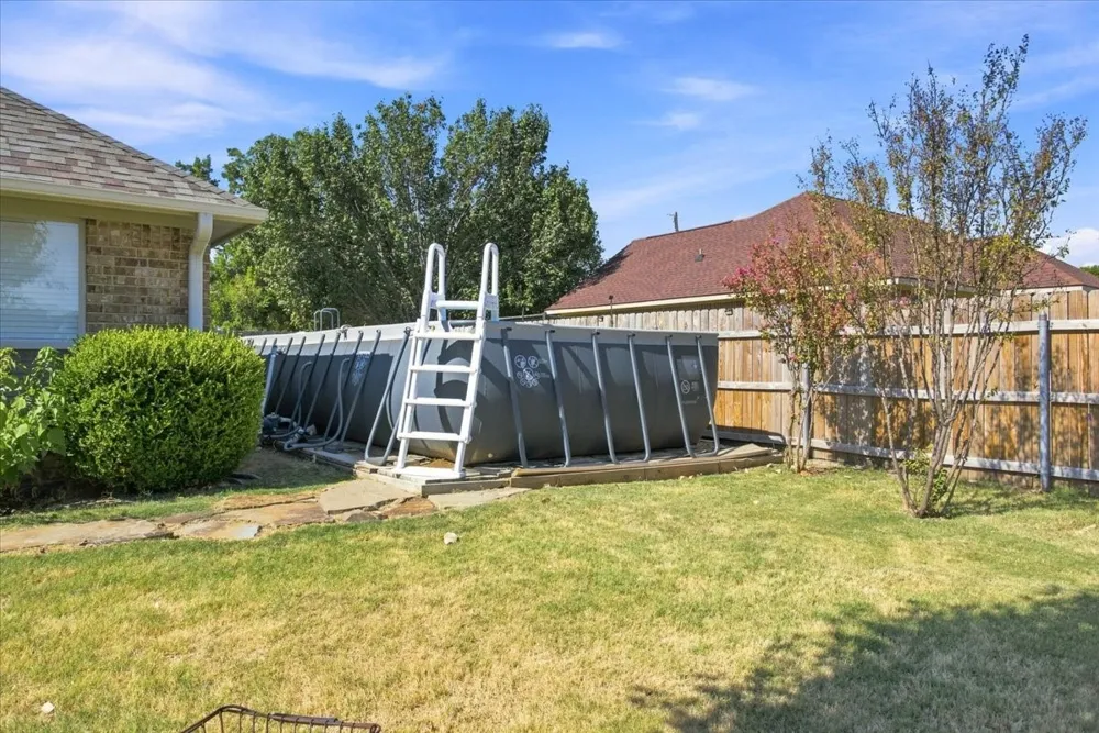 104 Butler Street Savoy, TX 75479