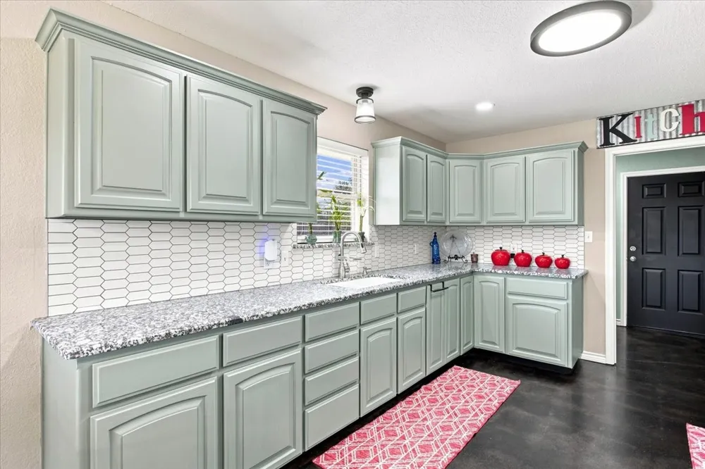 104 Butler Street Savoy, TX 75479