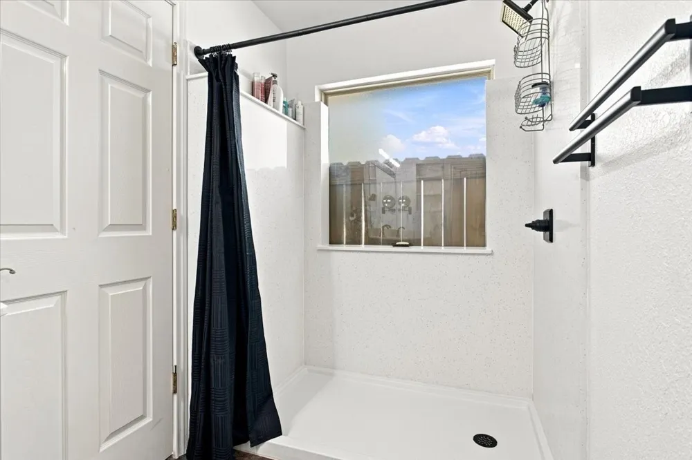 104 Butler Street Savoy, TX 75479