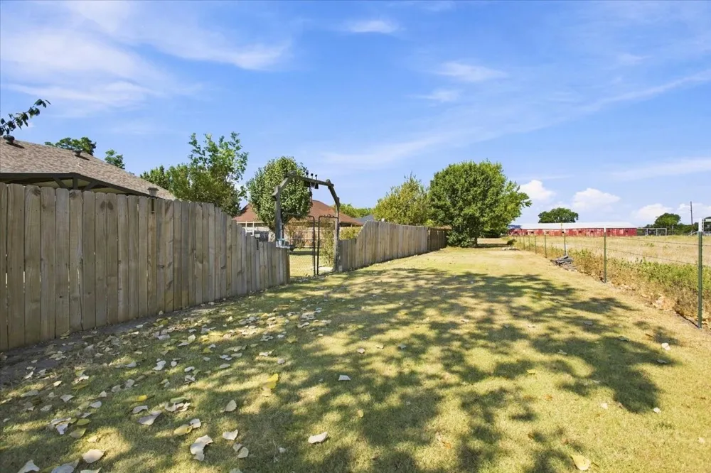 104 Butler Street Savoy, TX 75479