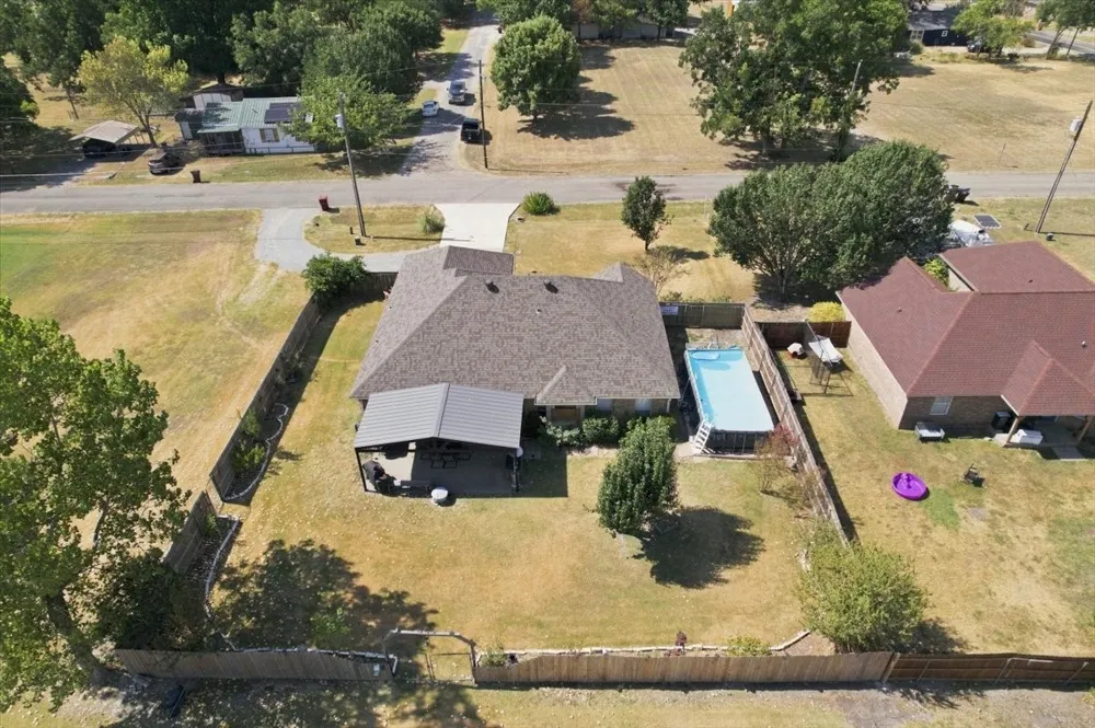104 Butler Street Savoy, TX 75479