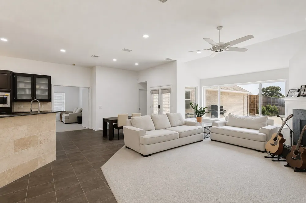 2920 Winding Creek Drive Plano, TX 75023