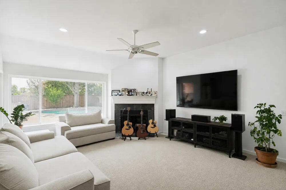 2920 Winding Creek Drive Plano, TX 75023