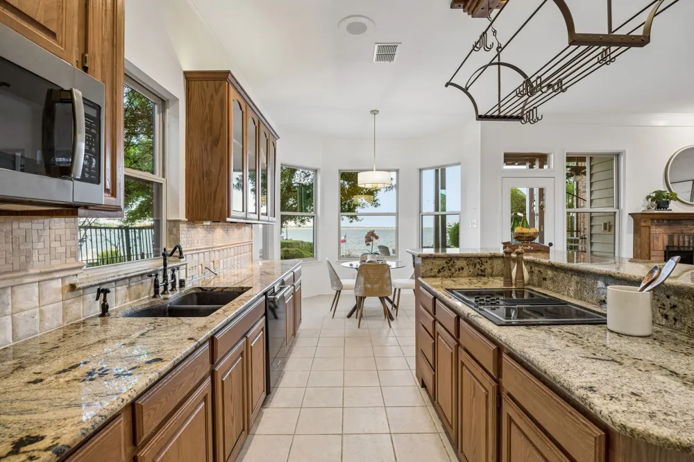 9910 Lincolnshire Lane Rockwall, TX 75087