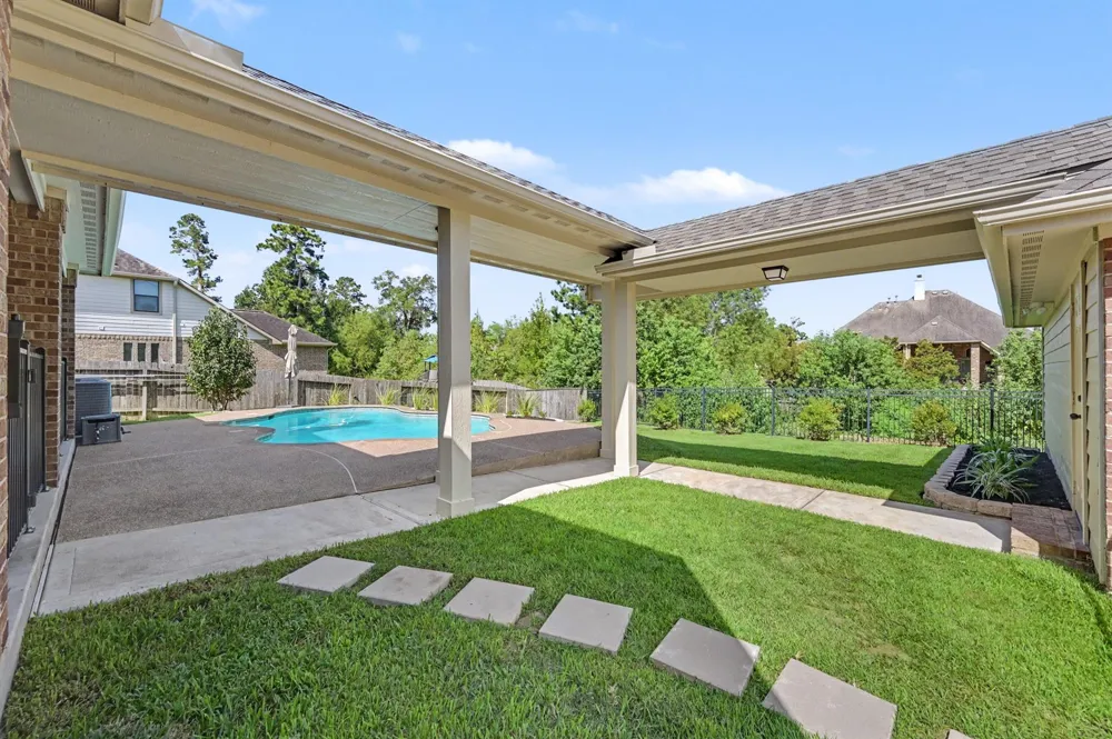 12526 Sharps Lane Magnolia, TX 77354