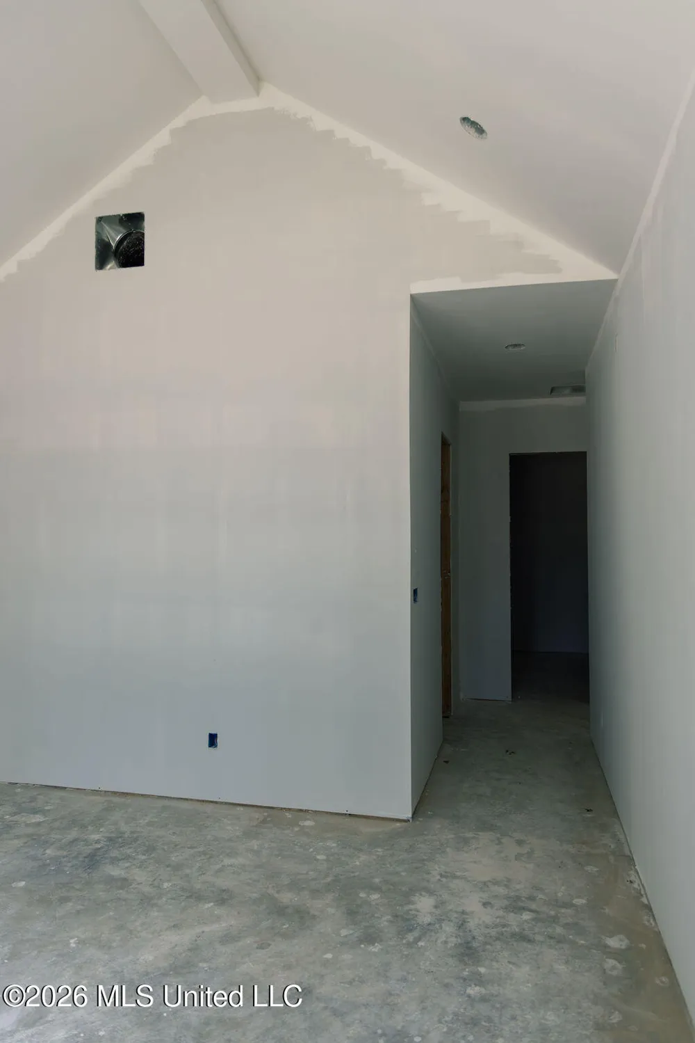 1582 Ella Cove Hernando, MS 38632