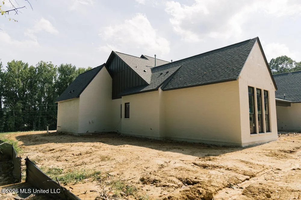 1582 Ella Cove Hernando, MS 38632