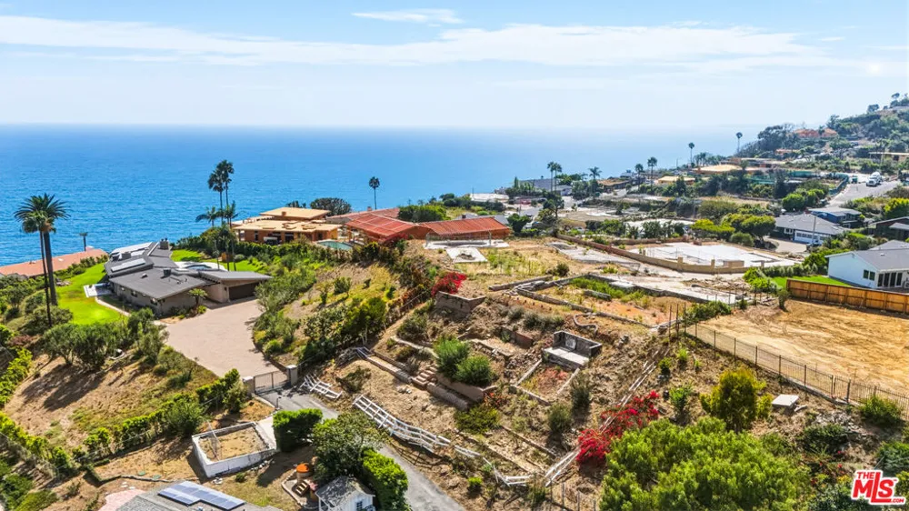 20412 Roca Chica Drive Malibu, CA 90265