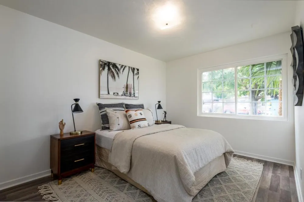 73 Poinsettia Avenue San Mateo, CA 94403