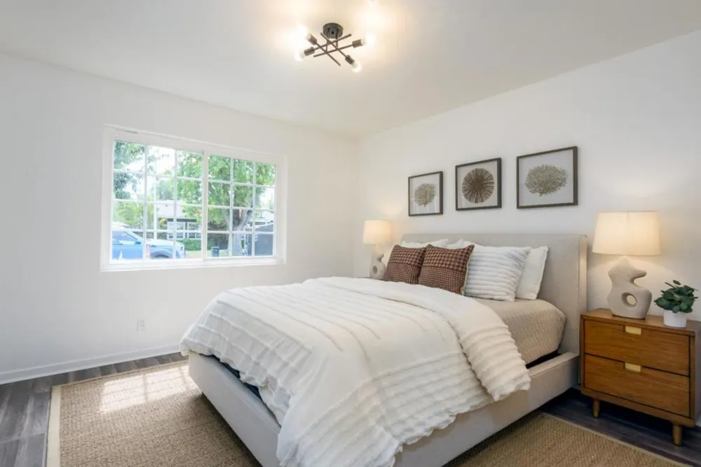 73 Poinsettia Avenue San Mateo, CA 94403