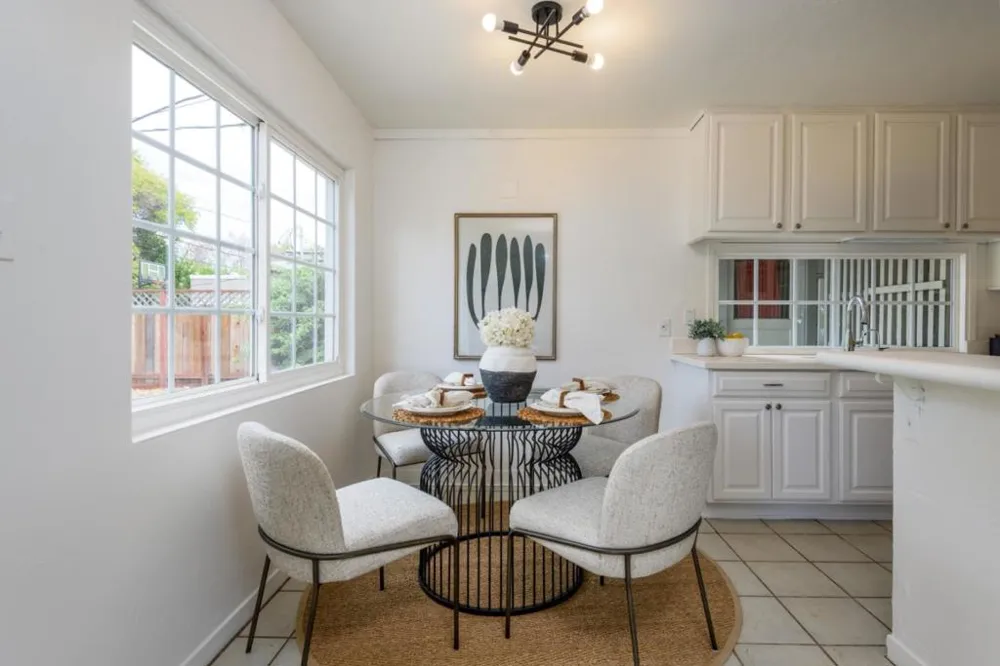 73 Poinsettia Avenue San Mateo, CA 94403