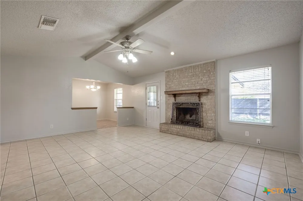 1703 Kingman Road Killeen, TX 76549