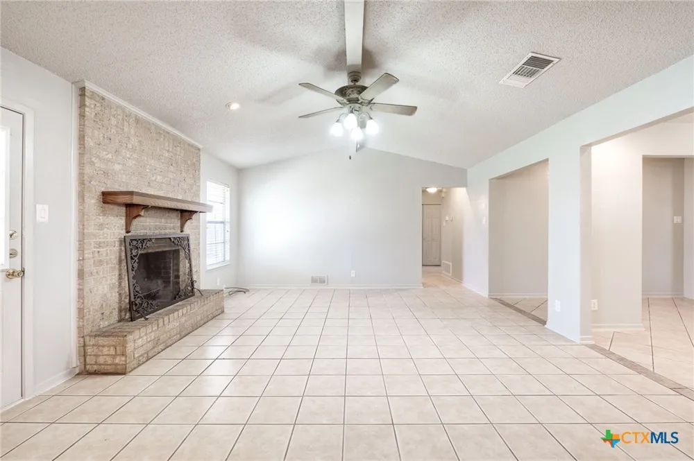 1703 Kingman Road Killeen, TX 76549