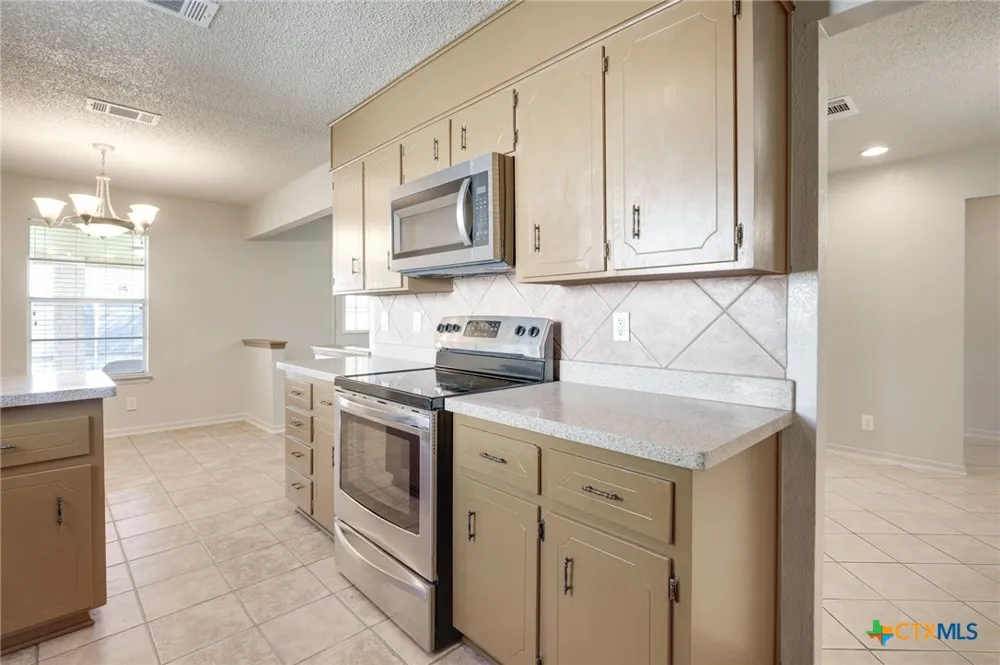 1703 Kingman Road Killeen, TX 76549