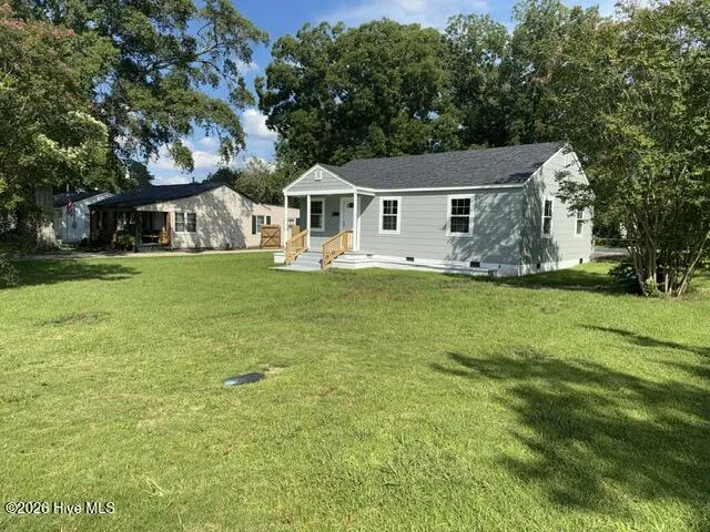 1402 Hazel Avenue New Bern, NC 28560