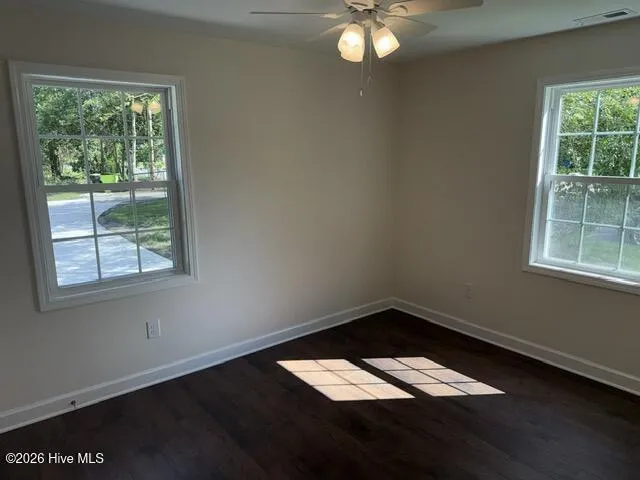 1402 Hazel Avenue New Bern, NC 28560