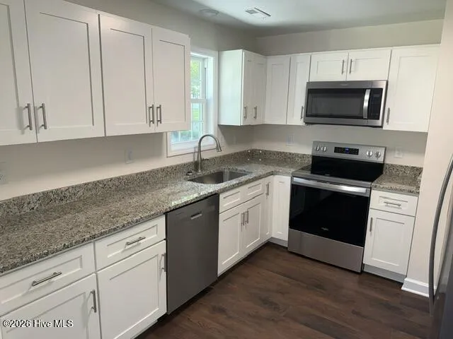 1402 Hazel Avenue New Bern, NC 28560