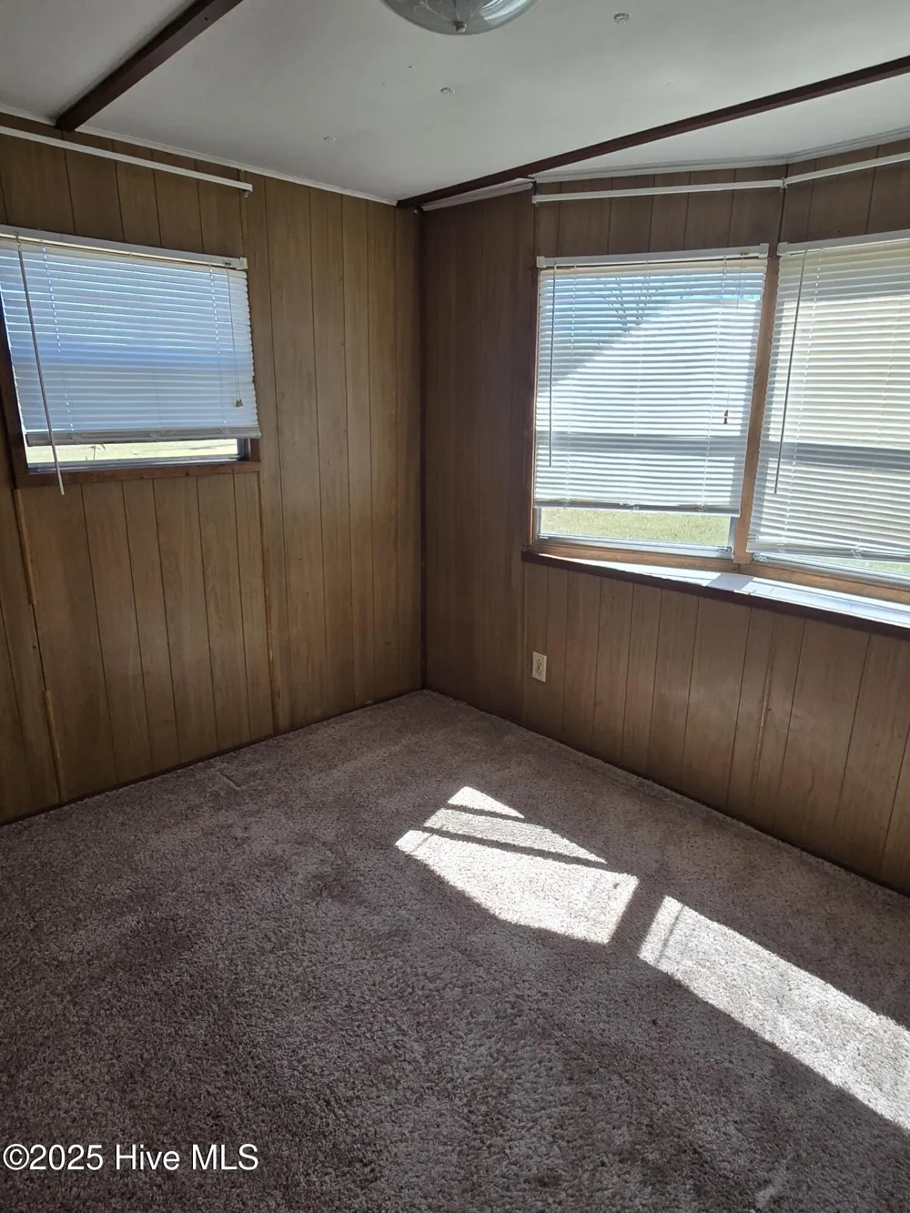 709 Jim Blake Road Jacksonville, NC 28540