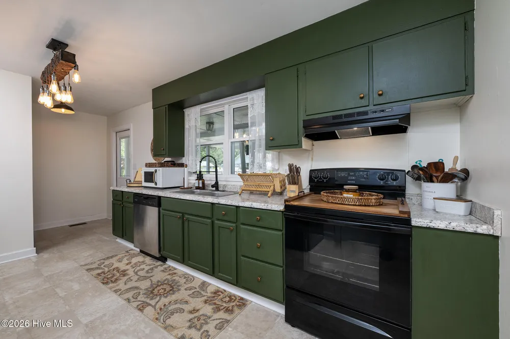 144 Bryan Boulevard Havelock, NC 28532
