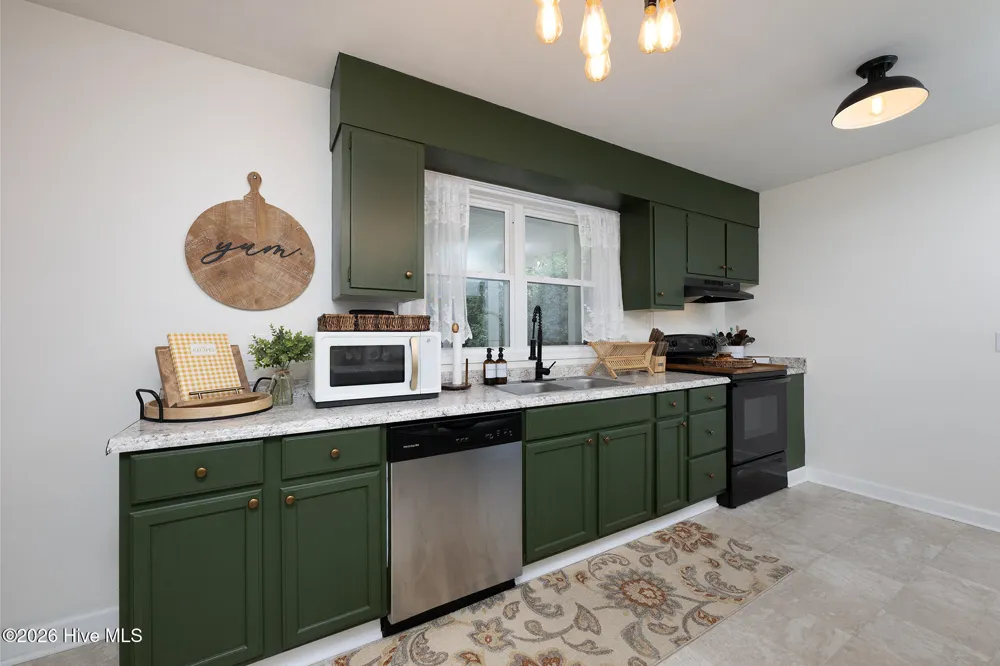 144 Bryan Boulevard Havelock, NC 28532