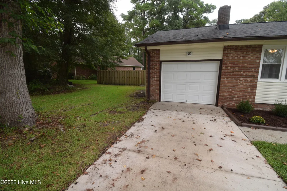 1005 Stillwood Circle Jacksonville, NC 28540