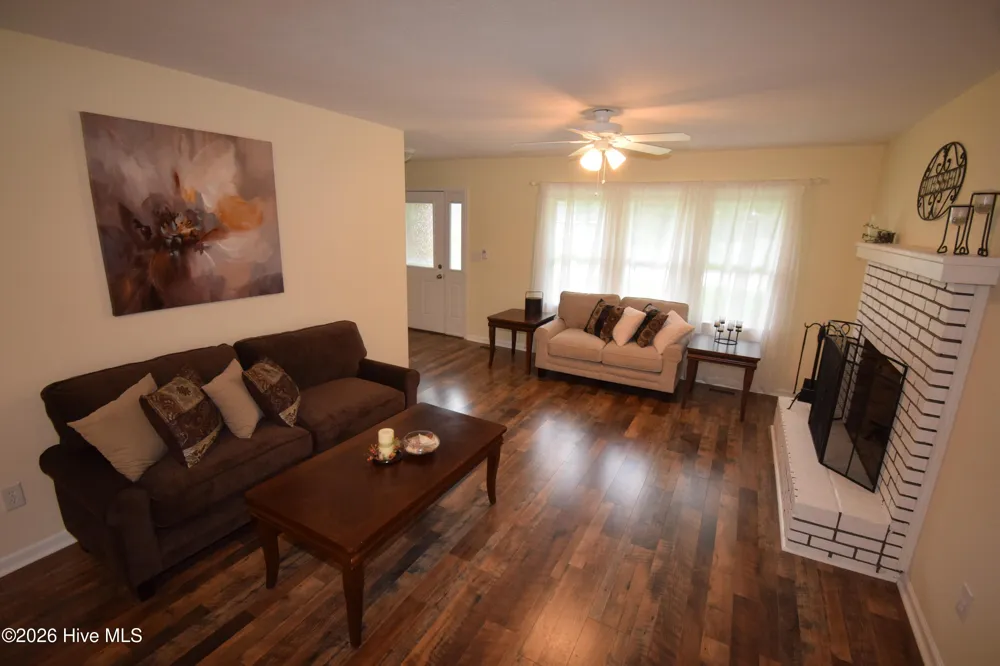 1005 Stillwood Circle Jacksonville, NC 28540