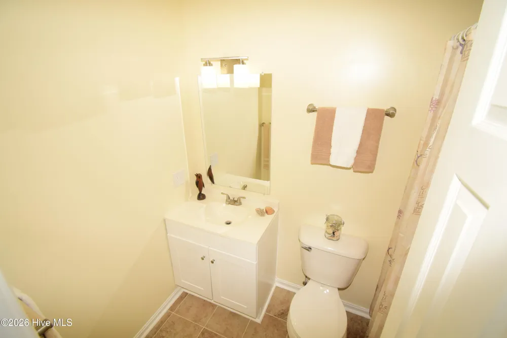 1005 Stillwood Circle Jacksonville, NC 28540
