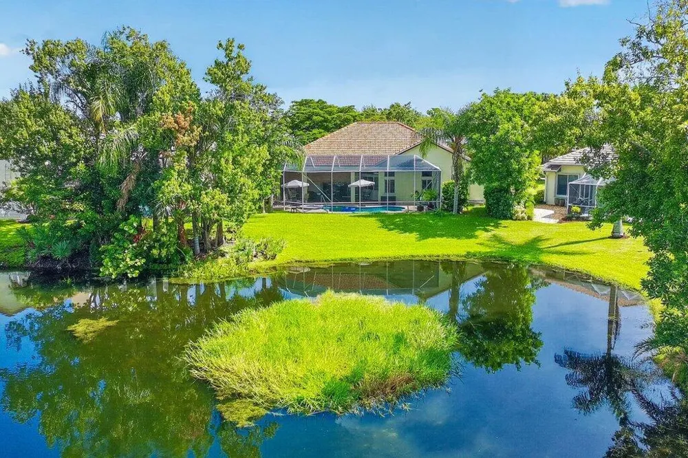 913 SW LIGHTHOUSE DRIVE Palm City, FL 34990